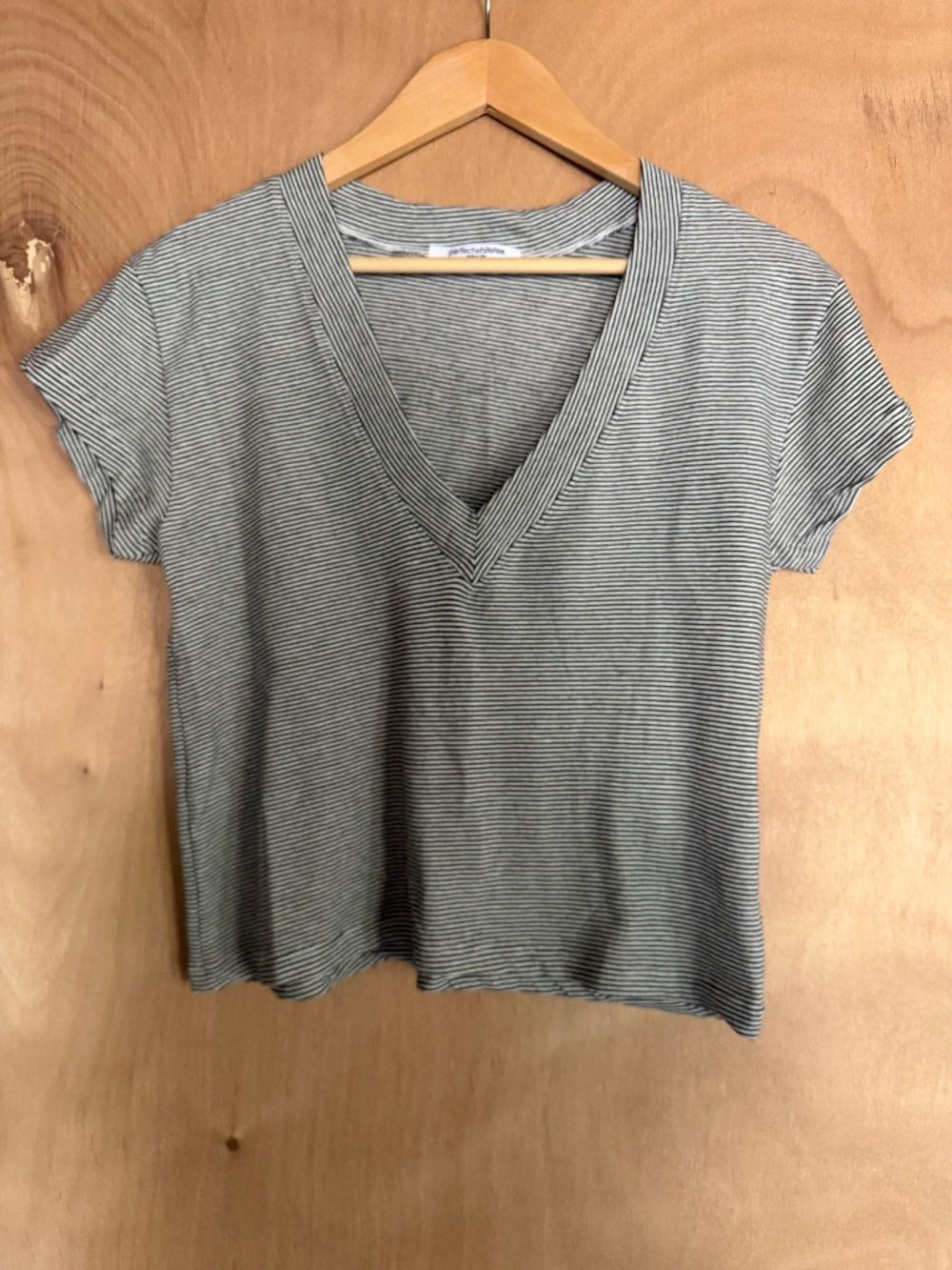 Perfect White Tee Rosie Vneck - Ivory/Black Stripe, Size XS